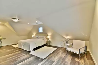 1022 Gardner Street E, Wayzata, MN 55391 - Photo 9