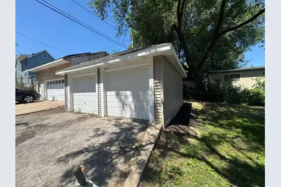 989 Marion Street, Saint Paul, MN 55117 - Photo 3
