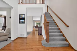 15211 Plumstone Dr, Eden Prairie, MN 55347 - Photo 3