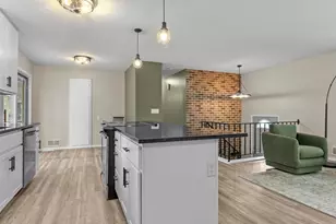 5375 Matterhorn Dr NE, Fridley, MN 55421 - Photo 27