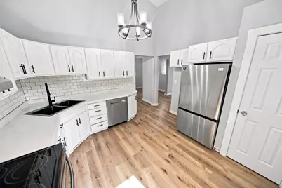 6009 25th Ave NW, Rochester, MN 55901 - Photo 9