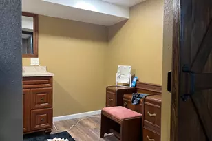 124 E Emory St, Tracy, MN 56175 - Photo 33