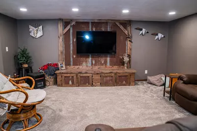 124 E Emory Street, Tracy, MN 56175 - Photo 31