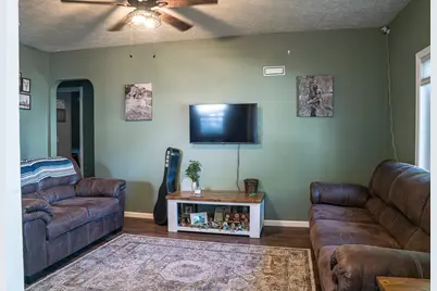 124 E Emory Street, Tracy, MN 56175 - Photo 9