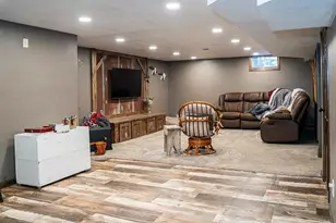 124 E Emory St, Tracy, MN 56175 - Photo 27