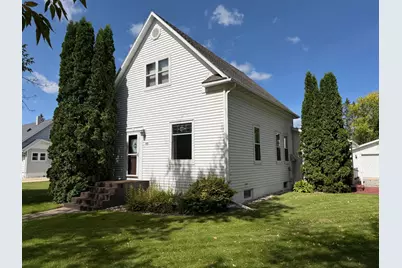 501 Center Street E, Roseau, MN 56751 - Photo 1