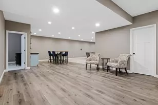 9189 Plymouth Rd, Woodbury, MN 55129 - Photo 31