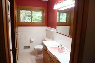 1825 Woodcrest Dr, Saint Paul, MN 55119 - Photo 17