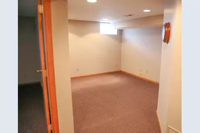 1825 Woodcrest Drive, Saint Paul, MN 55119 - Photo 29