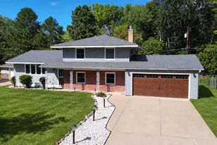 1825 Woodcrest Dr, Saint Paul, MN 55119 - Photo 1