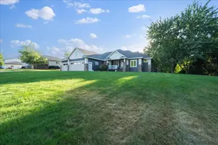 1890 Ridgewood Dr NW, Alexandria, MN 56308 - Photo 55