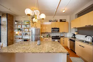 290 Market St, Minneapolis, MN 55405 - Photo 3