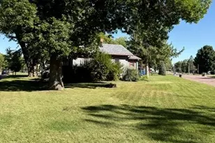 845 12th St, Windom, MN 56101 - Photo 33