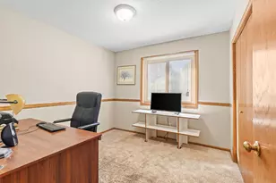 17161 S Shore Ln, Eden Prairie, MN 55346 - Photo 27