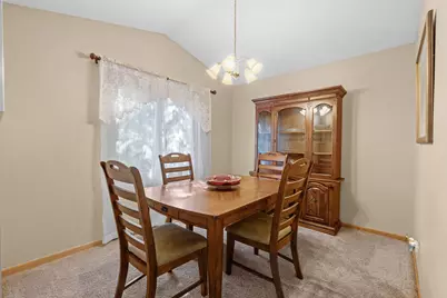 17161 S Shore Lane, Eden Prairie, MN 55346 - Photo 9
