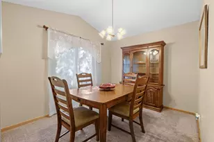 17161 S Shore Ln, Eden Prairie, MN 55346 - Photo 9