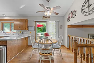 17161 S Shore Ln, Eden Prairie, MN 55346 - Photo 17