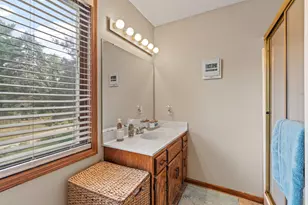 17161 S Shore Ln, Eden Prairie, MN 55346 - Photo 37