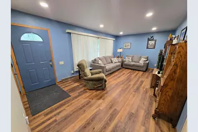 101 9th Avenue NW, Pipestone, MN 56164 - Photo 5