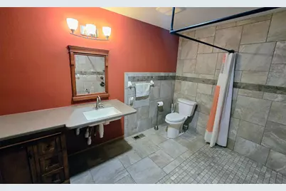 101 9th Avenue NW, Pipestone, MN 56164 - Photo 17