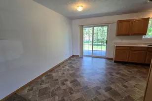 163 Ridgeview Dr, Pipestone, MN 56164 - Photo 7