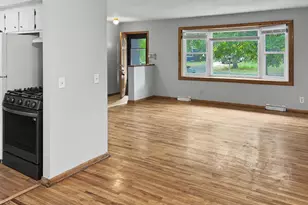 6213 Chowen Ave N, Brooklyn Center, MN 55429 - Photo 13