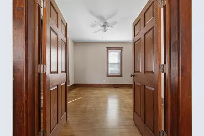 310 Oak Avenue SW, Montgomery, MN 56069 - Photo 9