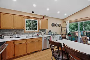 9441 Hames Ave S, Cottage Grove, MN 55016 - Photo 11