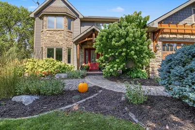 8610 Valley View Court, Chanhassen, MN 55317 - Photo 3