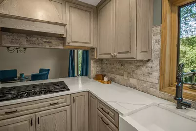 8610 Valley View Court, Chanhassen, MN 55317 - Photo 13