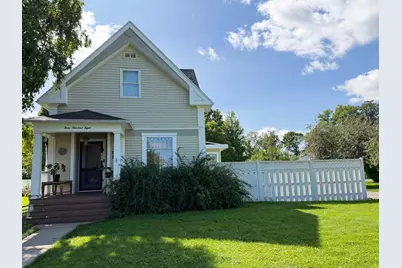 308 Center Street E, Roseau, MN 56751 - Photo 21