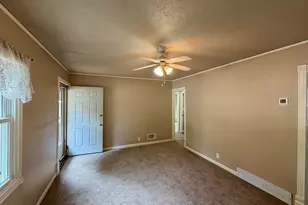1009 19th St N, Moorhead, MN 56560 - Photo 3