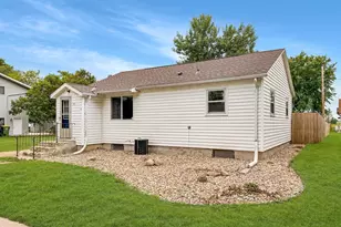 511 Main St, Ruthton, MN 56170 - Photo 1