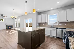 1505 Hackamore Dr, Victoria, MN 55386 - Photo 11