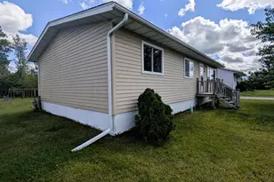 216 Stoner Ave SE, Bemidji, MN 56601 - Photo 7