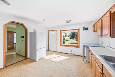 2048 Division Street E, Buffalo, MN 55313 - Photo 5