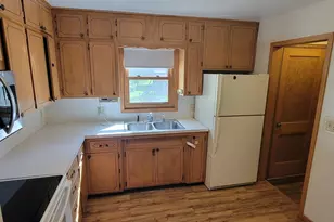 1014 St Peter Ave, Albert Lea, MN 56007 - Photo 3