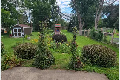 1014 Saint Peter Avenue, Albert Lea, MN 56007 - Photo 17
