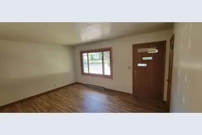 1014 Saint Peter Avenue, Albert Lea, MN 56007 - Photo 7