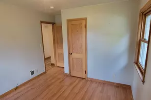 1014 St Peter Ave, Albert Lea, MN 56007 - Photo 9