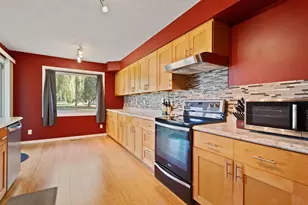 4334 Evergreen Dr, Vadnais Heights, MN 55127 - Photo 9