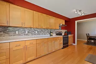4334 Evergreen Dr, Vadnais Heights, MN 55127 - Photo 11