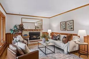 18910 Harrogate Dr, Eden Prairie, MN 55346 - Photo 7