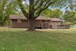 18910 Harrogate Dr, Eden Prairie, MN 55346 - Photo 37