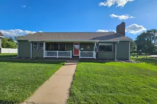 620 8 1/2 Street S, Virginia, MN 55792 - Photo 1