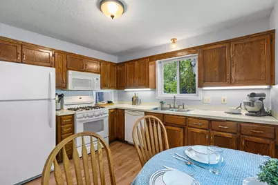 9182 Rosewood Lane N, Maple Grove, MN 55369 - Photo 5