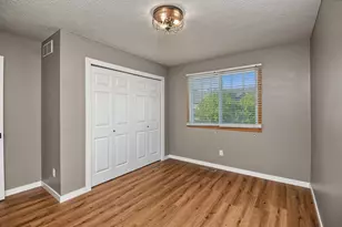 1944 Mockingbird Ave, Shakopee, MN 55379 - Photo 25