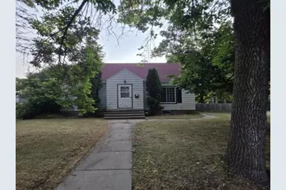 902 9th Avenue N, Saint Cloud, MN 56303 - Photo 1