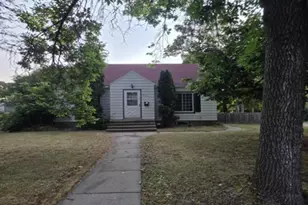902 9th Ave N, Saint Cloud, MN 56303 - Photo 1