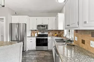 20365 Lake Ridge Dr, Prior Lake, MN 55372 - Photo 13